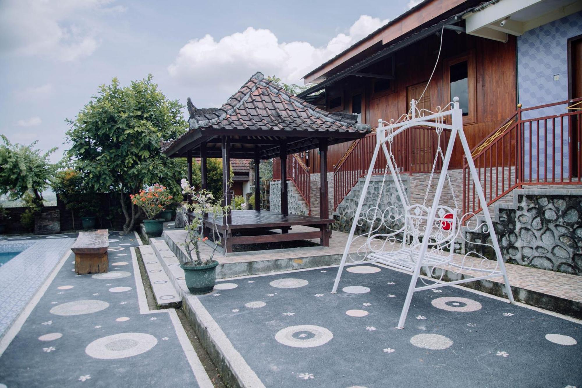 Reddoorz At Villa Bukit Senyum Lombok Kuripan  Extérieur photo